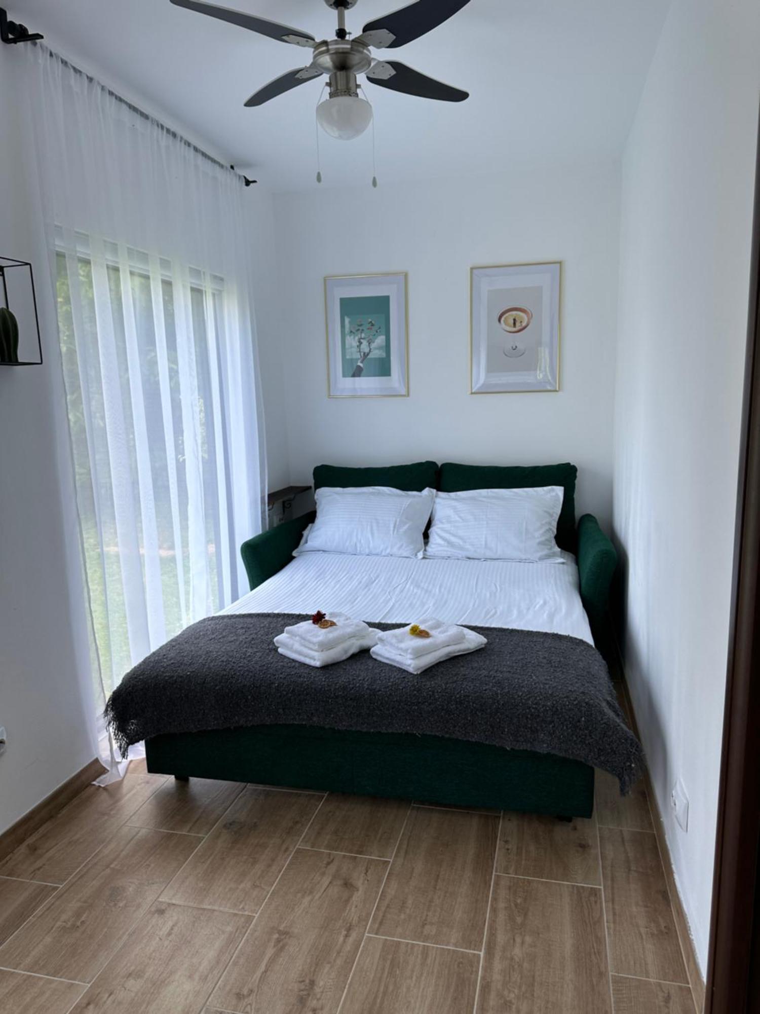 Casa De Pe Un Deal-Provita De Sus-Prahova Ngoại thất bức ảnh